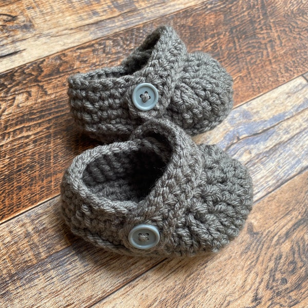 Crochet Infant Baby SANDALS Button Strap CLOG Booties Gray // Size 3-12 Mos // Many Color Options