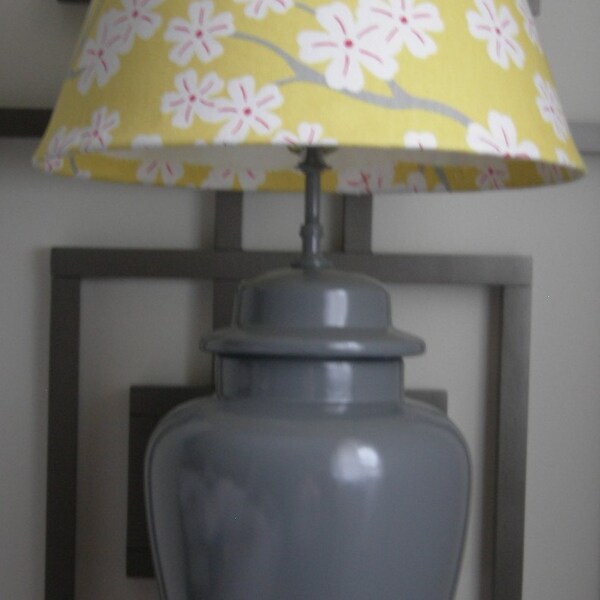 Gray Vase Lamp