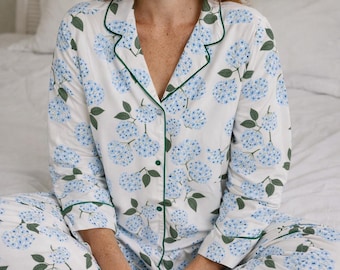 Set pigiama con ortensie, pigiama floreale blu da donna, pigiama in stile cottagecore, set da casa in morbido cotone, pigiama con bottoni, regalo per lei