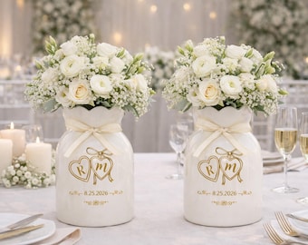 Wedding Centerpiece Vase, Personalized Wedding Decor, Custom Initials Vase, Bridal Shower Gift, Anniversary Gift for Couple