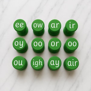 Set 2 Phonic Playdough Stampers