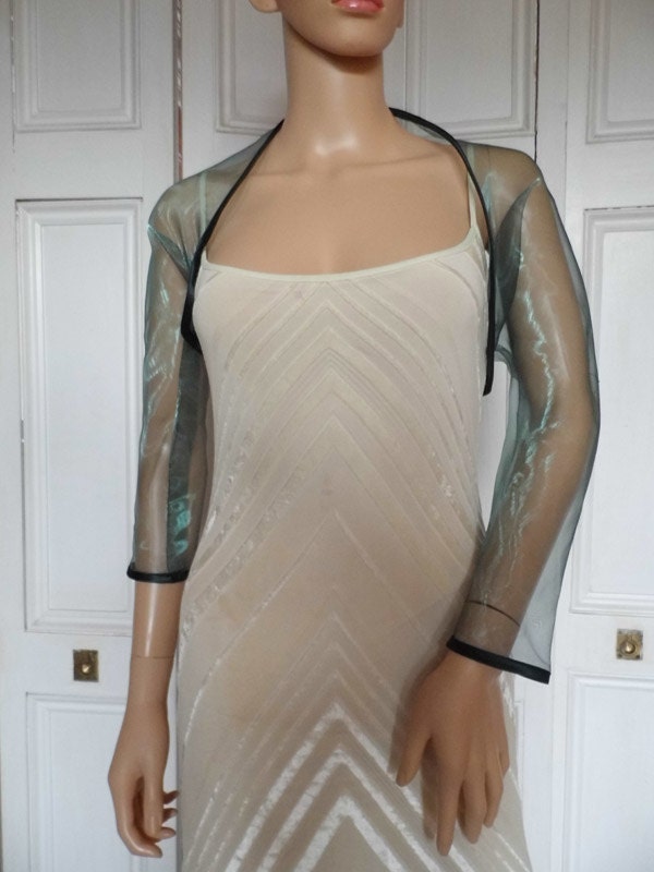 bottle green shrug