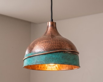 Lampada a sospensione moderna in rame, luce in metallo realizzata a mano, arredamento in stile rustico