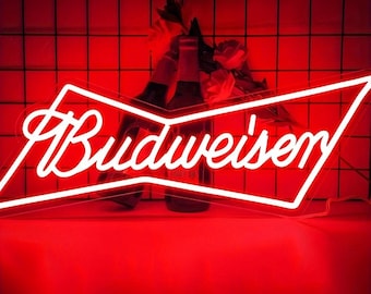 Vintage Budweiser Clydesdales Lighted Clock - Deluxe Label Beer