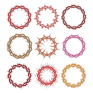 Op de afbeelding: Negen gestileerde illustraties van doornenkransen in verschillende kleuren, waaronder rood, bruin en oranje. Elke krans is cirkelvormig met scherpe, puntige doornen. De ontwerpen staan tegen een witte achtergrond.