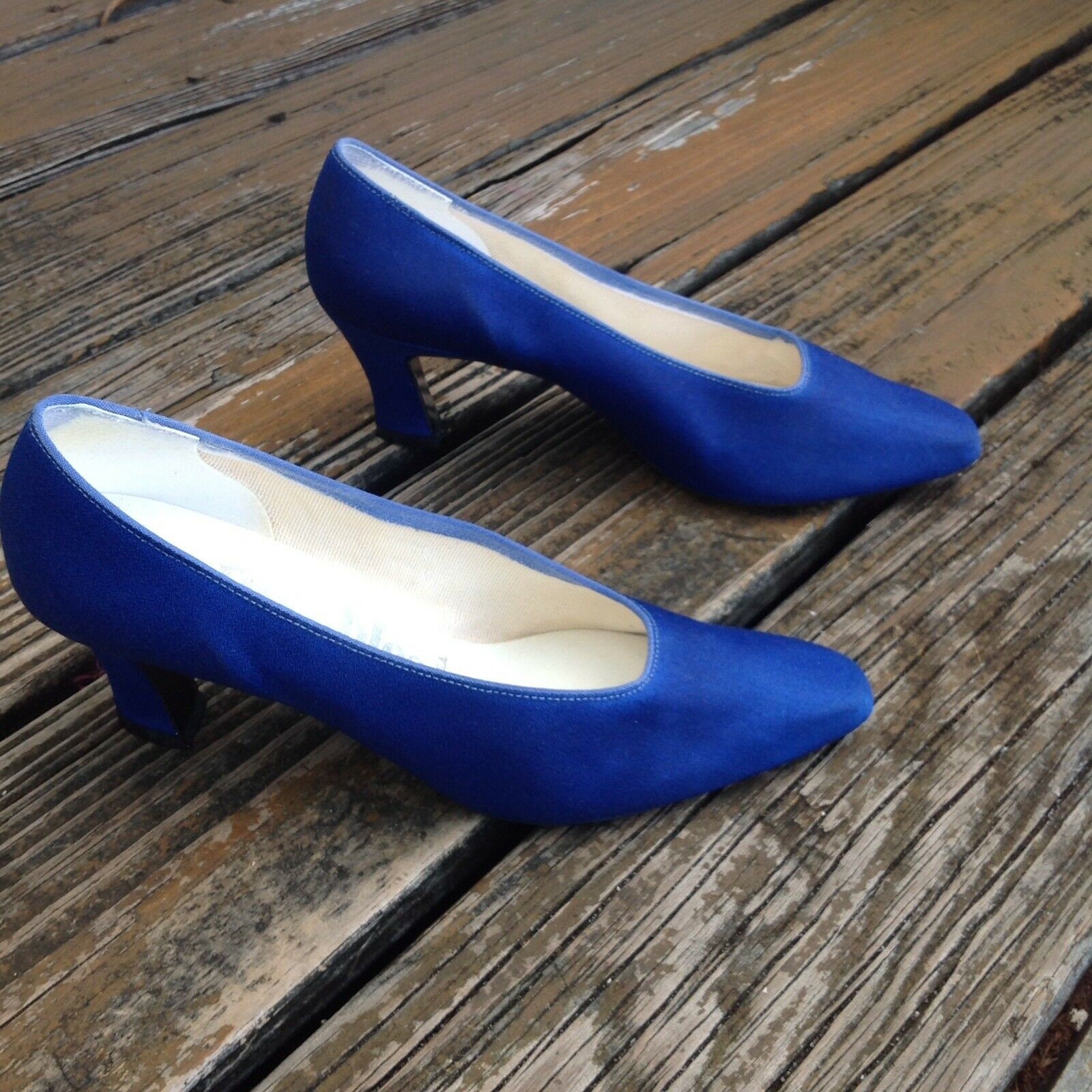 royal blue pumps for women