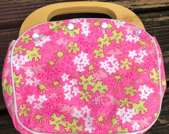 Lilly Pulitzer Bermuda Bag Wood Handle Happy Hippo Floral Pink Green Reversible Vtg 4 Button Cover 90s Vintage 1990s Clutch Handbag.