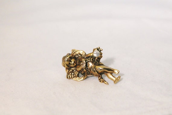 Vintage Golden Angel With Rhinestone/ Crystal Pin… - image 3