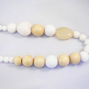 Wood and Bead Variety Bead Necklace