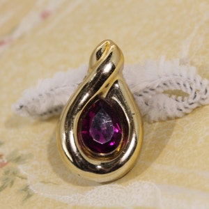Fun and Funky Gold Tone With Purple Plastic Jewel Pin