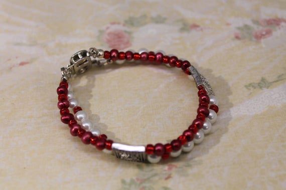 Red and White Pearl Two Strand Bead Bracelet With… - image 5