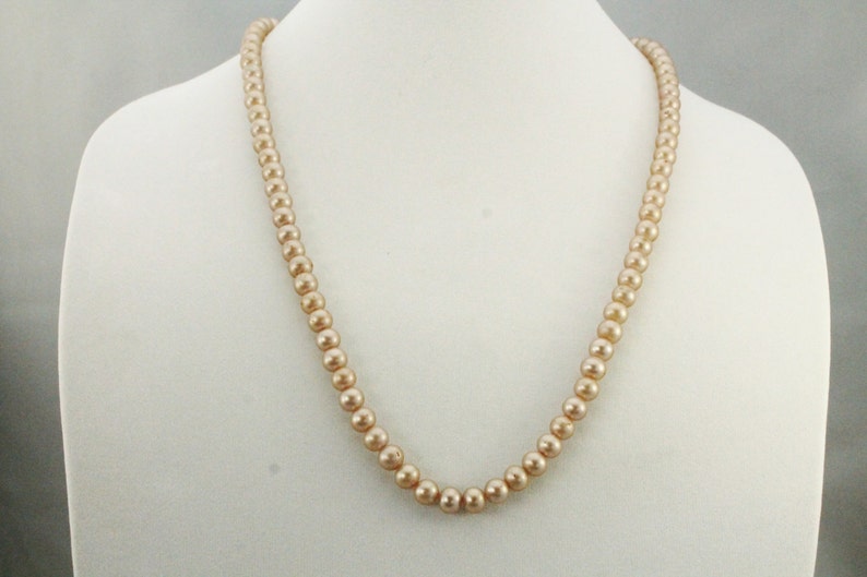 Older Vintage Glass Faux Pearl Necklace image 2