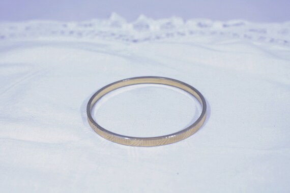 Nice MONET Gold Tone With Etched Loop Bangle Brac… - image 4