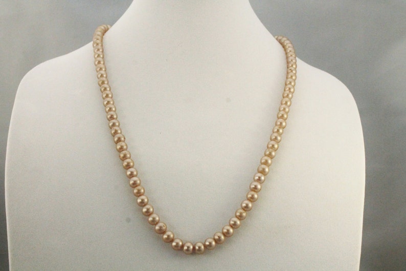 Older Vintage Glass Faux Pearl Necklace image 3