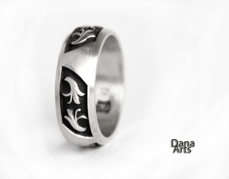 Opposites Attract flower leaf ring in sterling silver image 1