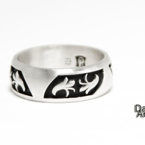 Opposites Attract flower leaf ring in sterling silver image 2