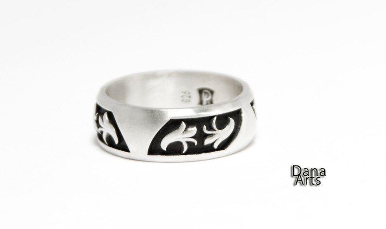 Opposites Attract flower leaf ring in sterling silver image 2