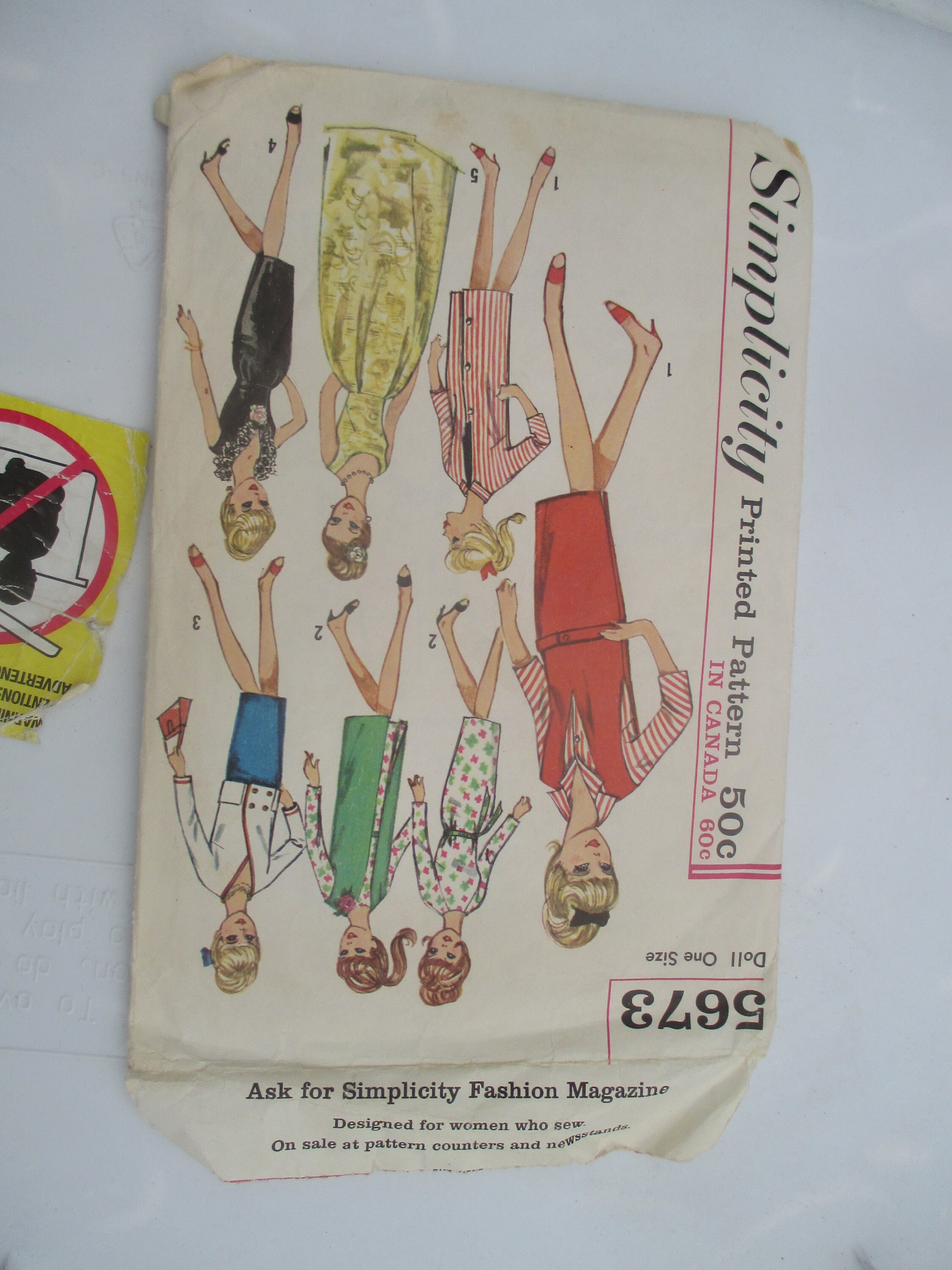 Simplicity Barbie and Friends Wardrobe Sewing Pattern #5673 Simplicity Barbie and Friends Wardrobe Sewing Pattern #5673