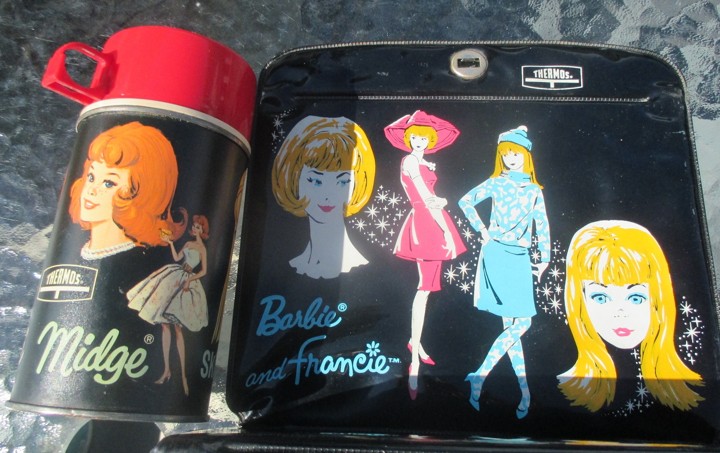 Vintage 1998 Mattel Barbie Lunch Box & Matching Thermos Soft Zip Bag Hearts