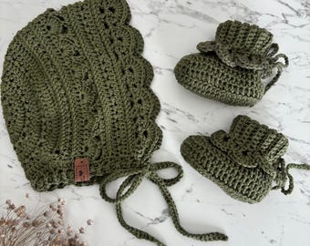 Ruffle Bonnet and Bootie Set