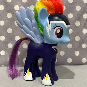 My Little Pony G4 Fashion Style Rainbow Dash Super Power Pony Target Exclusive New MLP pony Retro Vintage Brushable 6&quot; Heroes Pegasus