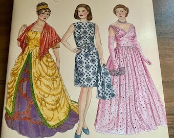 Fashions of the First Ladies Dover Coloring Book Ming-Ju Sun Pictorial Archive Series Dover Publications 2001 Museum Memorabilia Historical