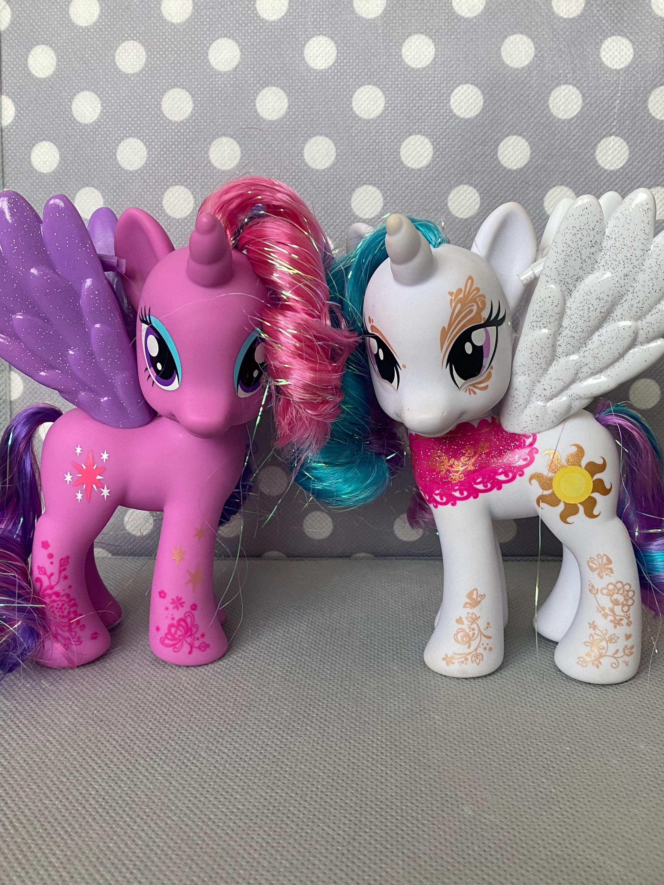 My Little Pony G4 Spa Pony Set, Groovin' Hooves Set & Famous
