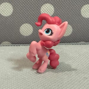 My Little Pony G5 Mini Blind Bag Figure Pinkie Pie Vintage MLP Retro Earth Generation A New Friendship Shine Collection Ponyville 2021