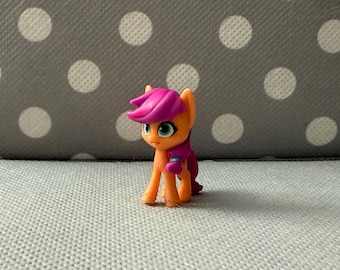 My Little Pony G5 Mini Blind Bag Figure Sunny Starscout Vintage MLP Retro Earth New Generation Friendship Shine Collection Ponyville 2021