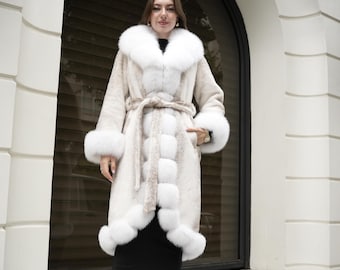 Vintage Saga Furs White Fox Stroller Coat 1980s | Winter Ivory