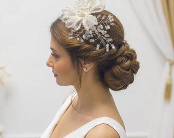 Bridal Pearl Hair Comb, Crystal Wedding Hair Accessory, Lace Flower Bridal Headpiece, Elegant Bride Hair Piece, Handmade