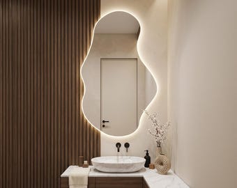 Espejo de tocador retroiluminado, espejo irregular con luz LED, decoración moderna para baño.