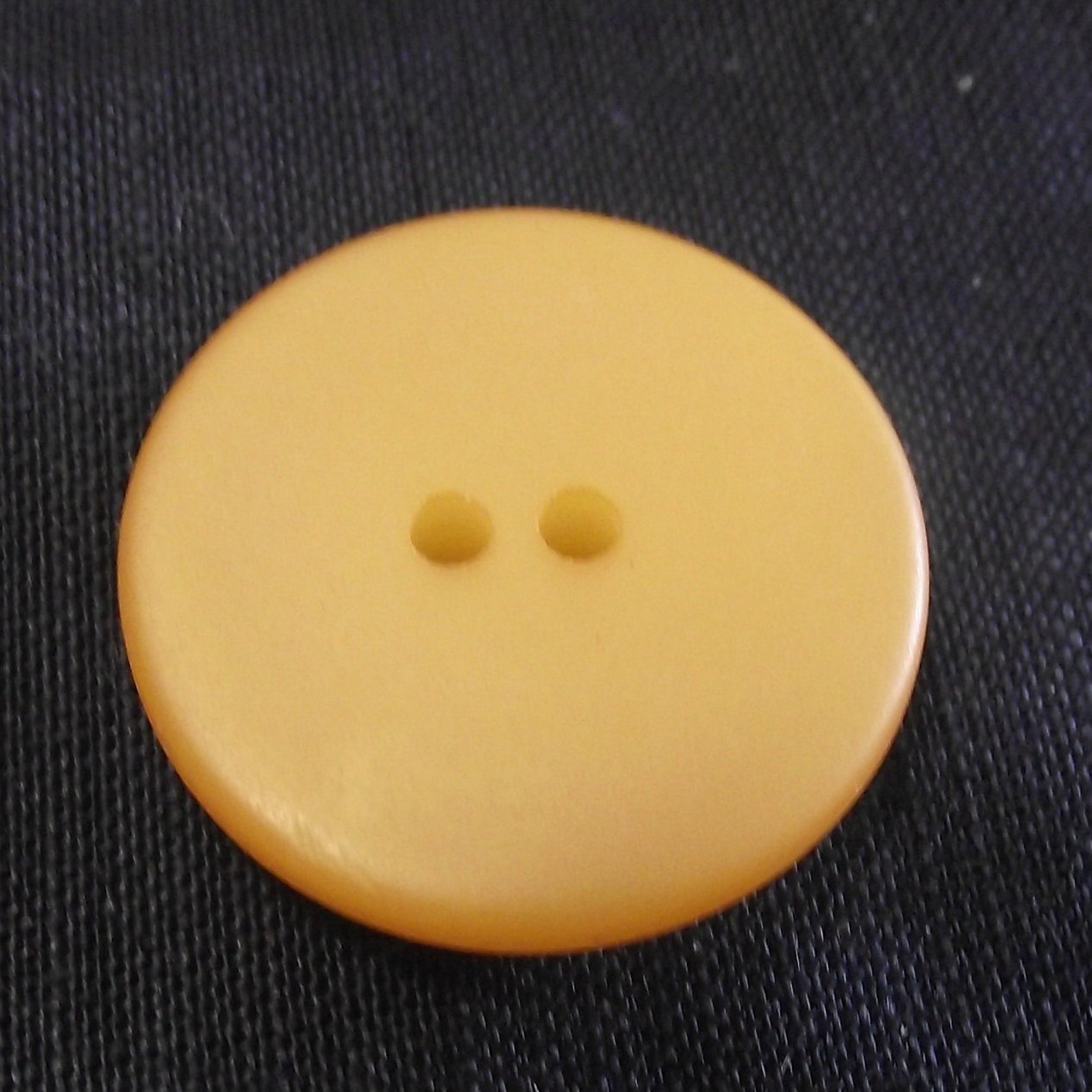 3 Vintage Plastic Buttons 1inch Across 2 Hole Custard Etsy