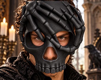 Gotisk dödskallemask med skeletthänder, svart skelettmask, mörk akademikostym, halloweenmask, gotisk cosplay