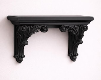 Gotisk vägghylla, barock flytande hylla, mörk akademisk dekor, svart vägghylla, utsmyckad väggkonsol, medeltida heminredning, 3D-tryckt hylla