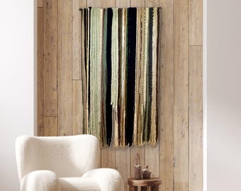 Arazzo da parete in filato Boho: decorazione artistica in fibra naturale fatta a mano