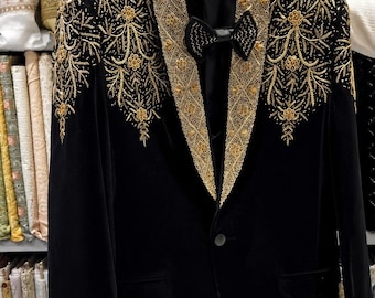 Esmoquin negro dorado bordado con zardozi / Tejido elástico japonés, ropa formal