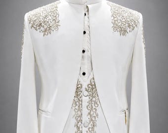 Traje de esmoquin blanco bordado para hombre, traje de boda con pedrería de cristal, abrigo estilo sherwani para novio, traje de 4 piezas, blazer con cuello mandarín.