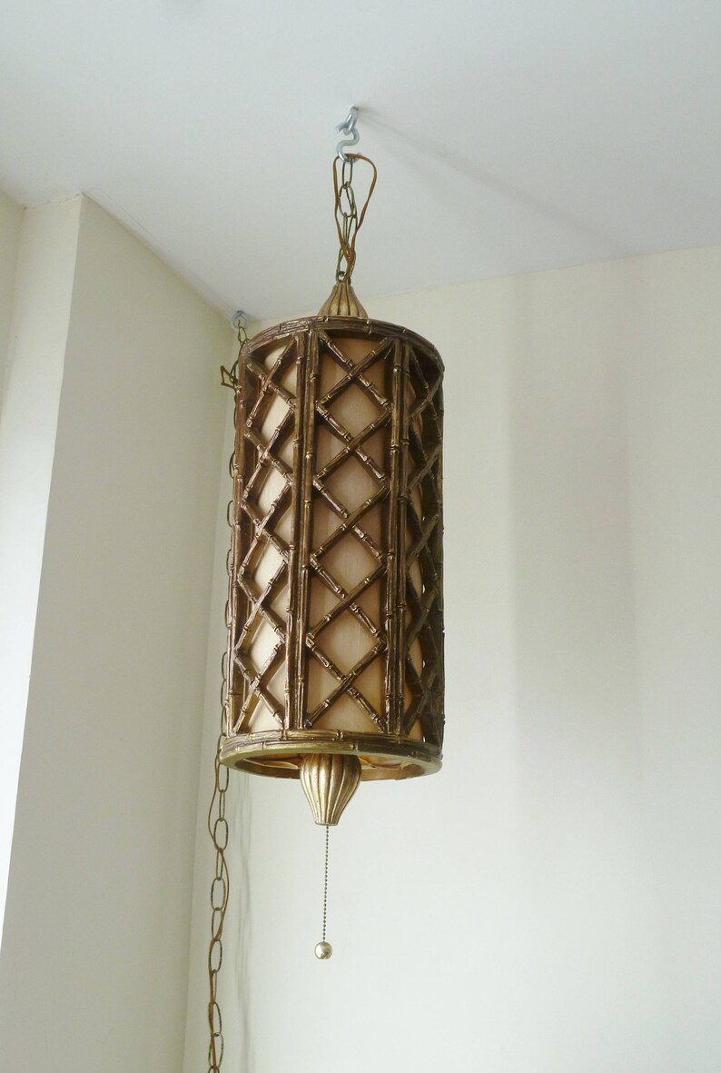 Mid-Century Large Hollywood Regency Gold Gilt Pendant Swag Hanging Lamp