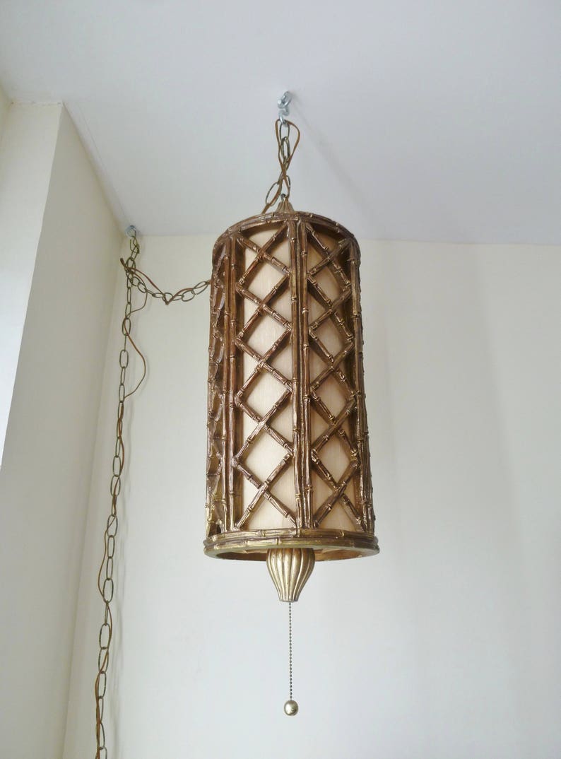 Mid-Century Large Hollywood Regency Gold Gilt Pendant Swag Hanging Lamp