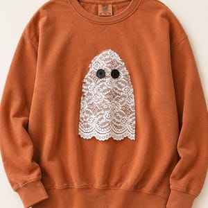 Spetsspöktröja | Handgjord vintage spökapplikationströja | Coquette Halloween-tröja | Höst