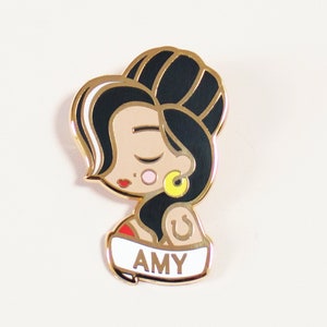 Amy Winehouse Pin Music Gift Brooch image 2