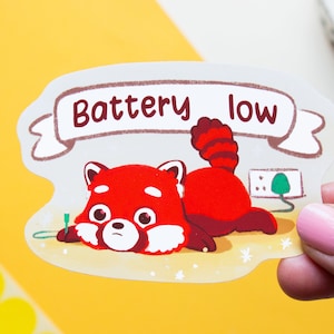 Autocollant Panda rouge - batterie faible - joli autocollant en vinyle rechargeable - autocollant esthétique