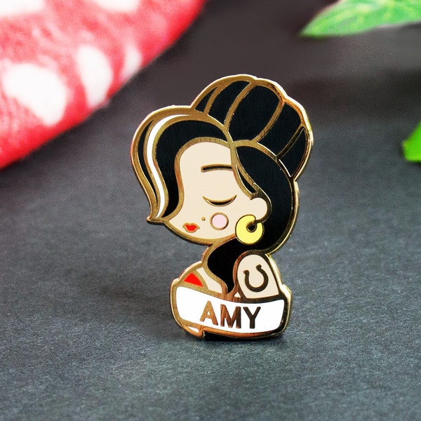 Broche cadeau épinglette musique Amy Winehouse