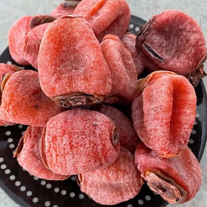 Sun Dried Persimmon 1LB (Gotgam) – Traditional Korean Dried Fruit Snack | Whole Persimmons | Naturally Exotic Sweet & Chewy Hoshigaki