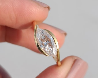 Förlovningsring med markisslipning, horisontell öst-västlig bezelinfattning, 10k guld solitaire vigselring med löfte, bekväma brudsmycken