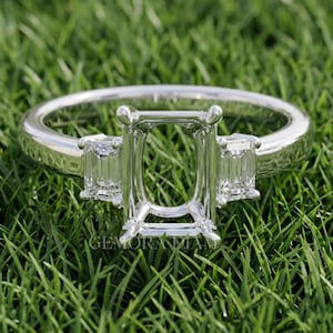 Custom Three Stone Emerald Cut Semi Mount Ring White Gold Setting Empty Ring Mount for Custom Diamond Emerald Side Stone Bridal Band