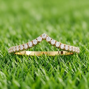 V Shaped Lab Diamond Contour Band Solid Gold Stacking Ring Dainty Moissanite Guard Band for Pear or Oval Engagement Ring Handmade Jewelry