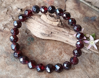 Faceted Garnet Gemstone Bracelet, January Birthstone Beaded Jewelry