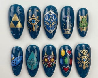 Unghie finte fatte a mano ispirate a Zelda / Lussuoso scudo Hylian e arte della Spada Suprema / Set di unghie personalizzate fantasy blu reale